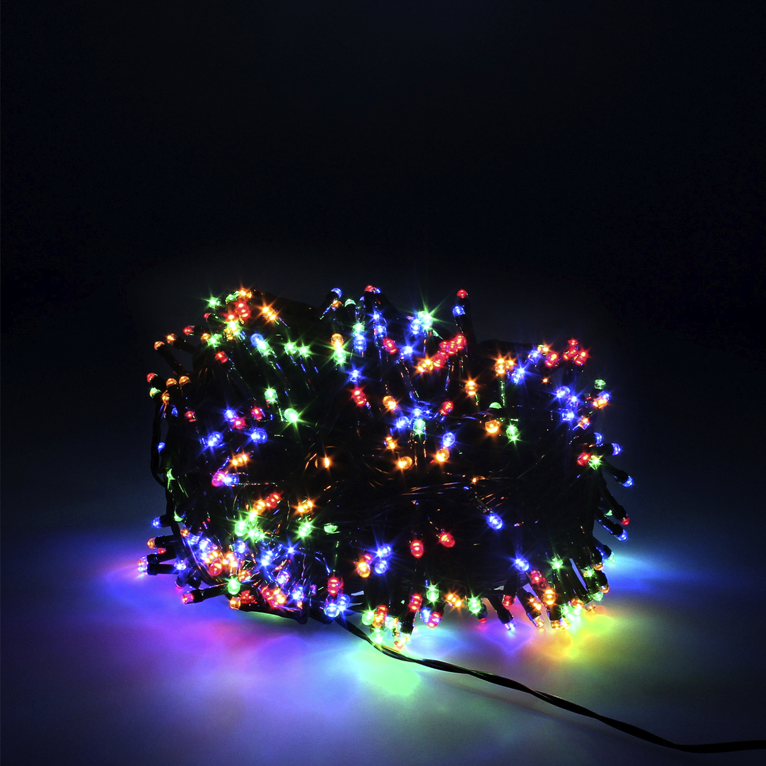 Luces LED Multicolor de Navidad: 500 luces, 27.5m, ideales para árboles de 210/240 cm. Cable transparente, IP44, transformador con 8 funciones de luz.