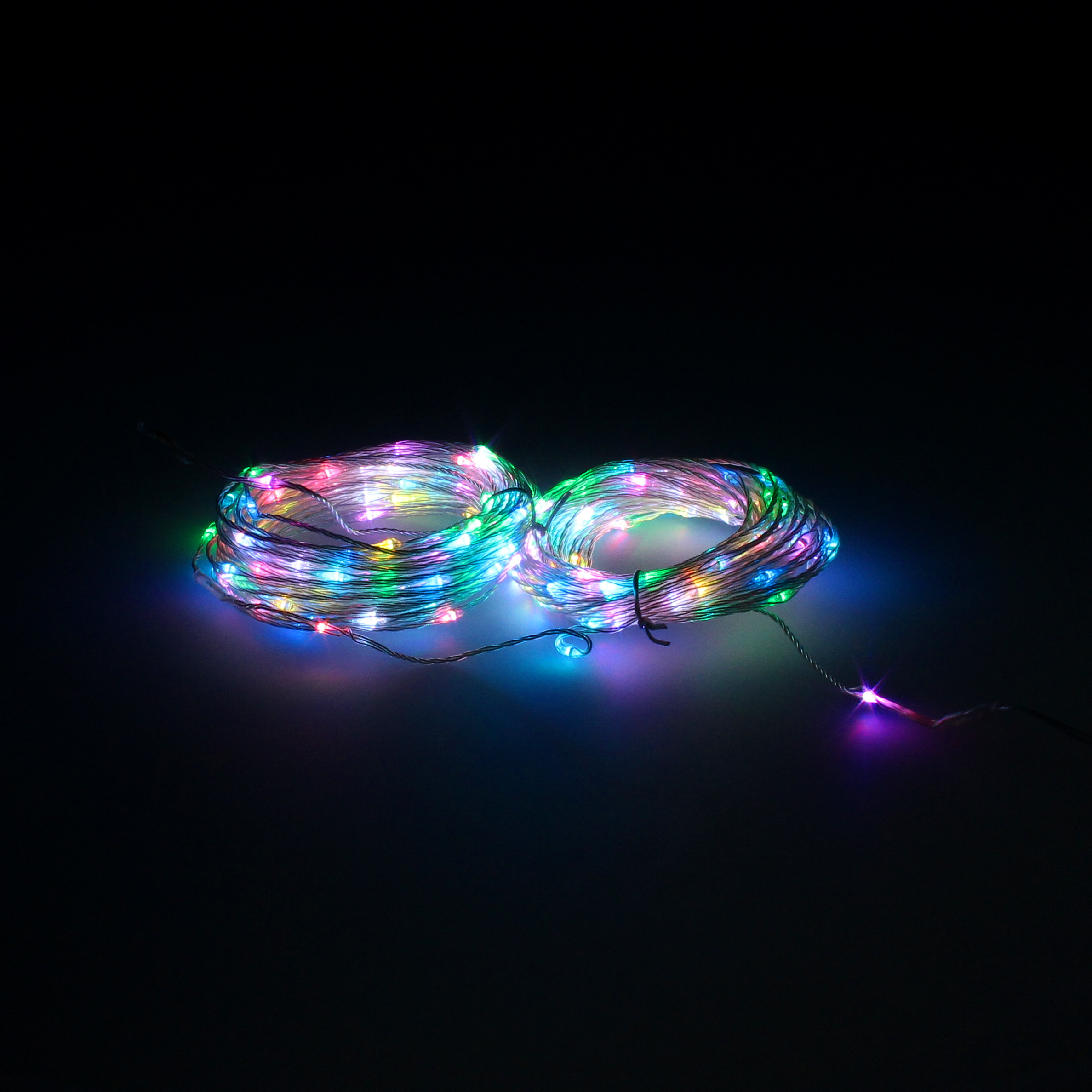 Luz Navidad LED Multicolor: 200 Leds, 23m, para árboles de 120/150 cm. Transformador con funciones y colores. ¡Decora con magia navideña!